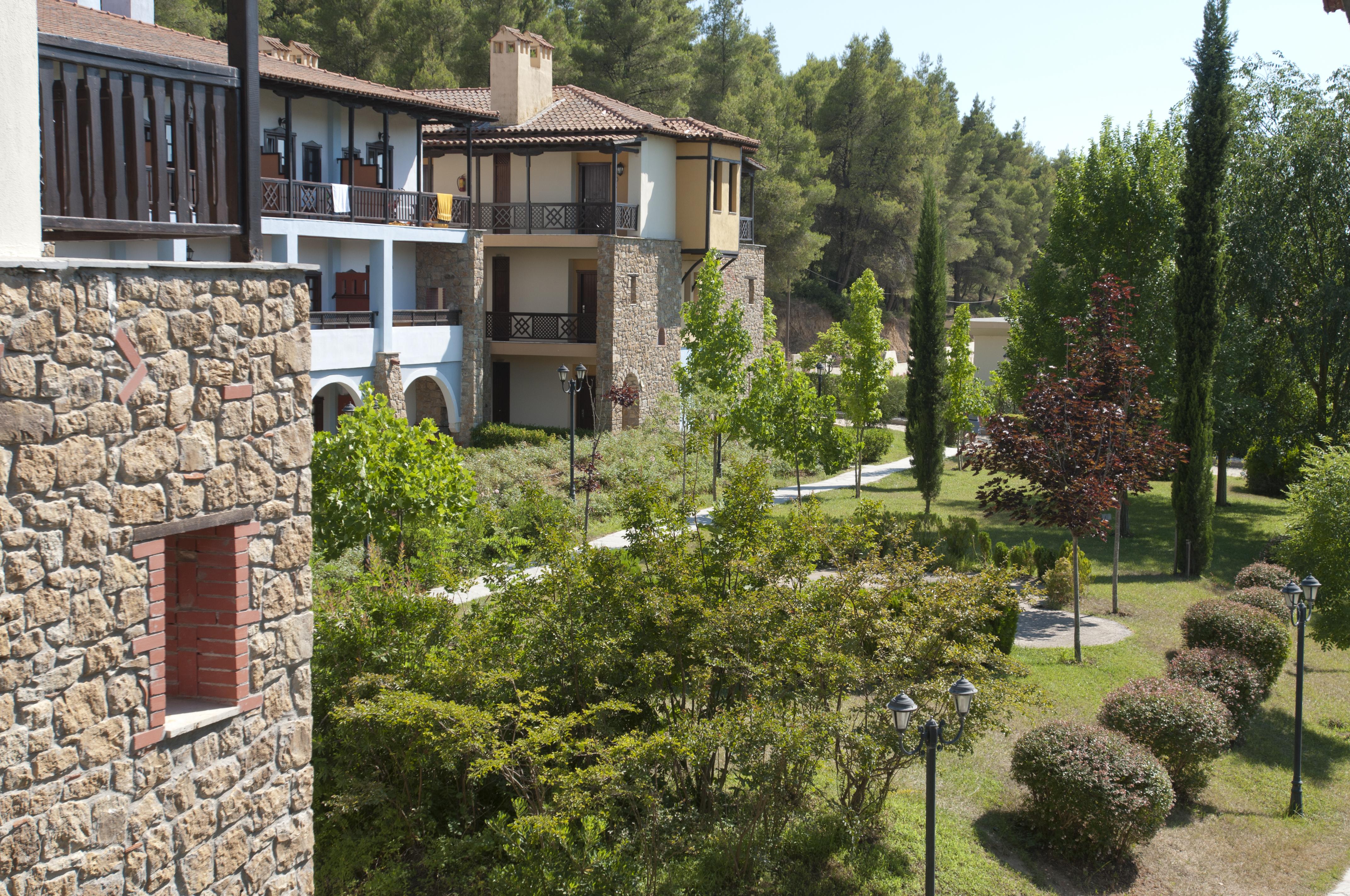 Simantro Resort Sani  Exterior foto The campus of the University of Patras