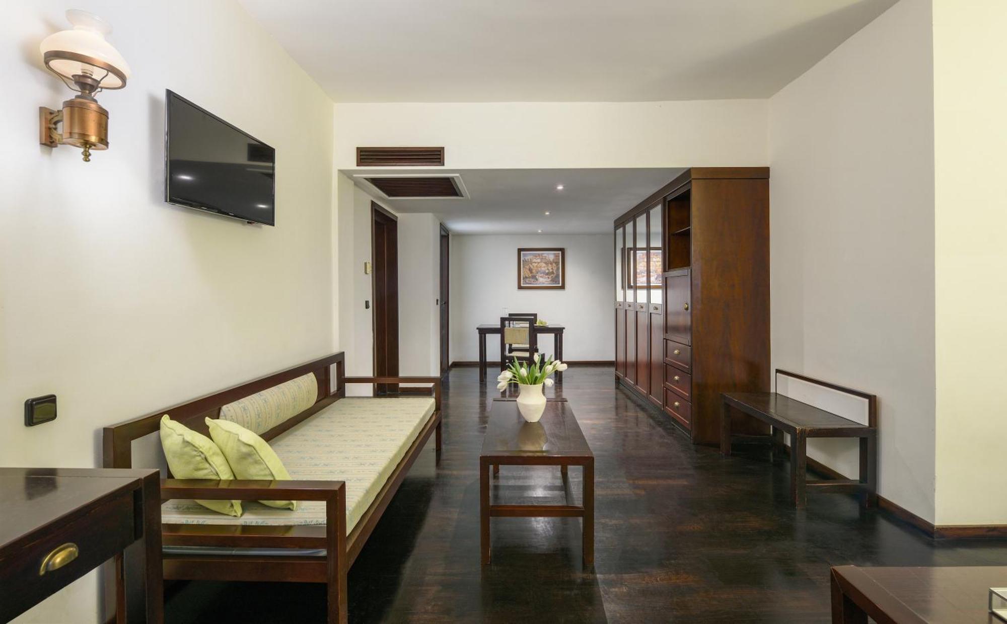 Simantro Resort Sani  Quarto foto A room at the hotel