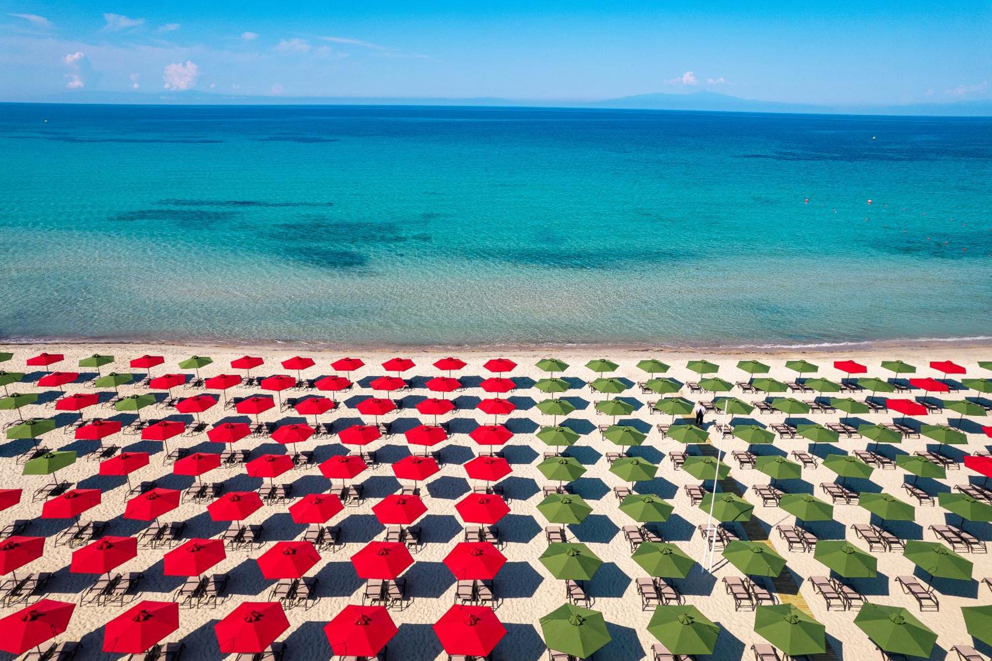 Simantro Resort Sani  Exterior foto The beach of Portals Nous