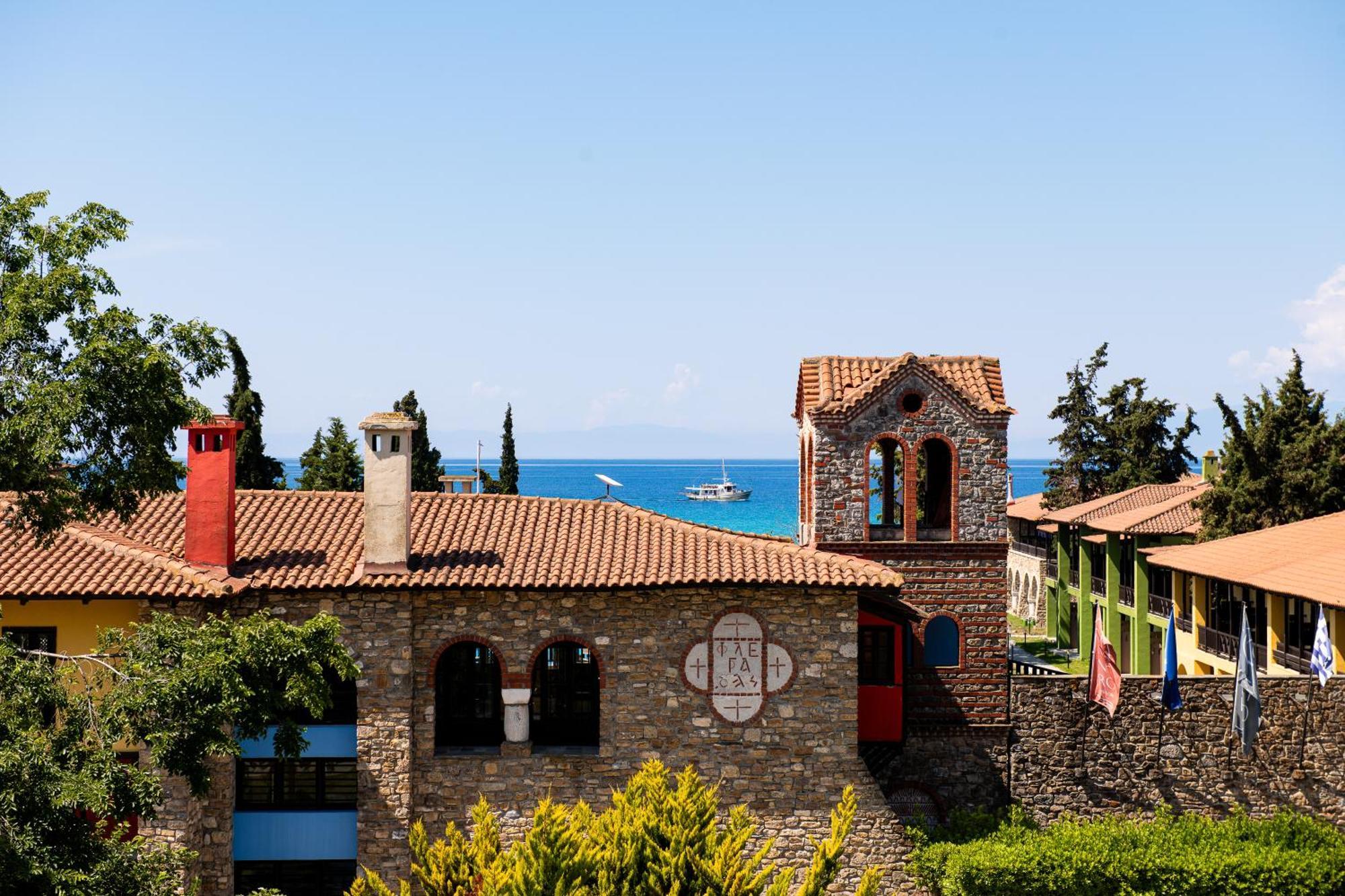 Simantro Resort Sani  Exterior foto The monastery of Panagia Tourliani