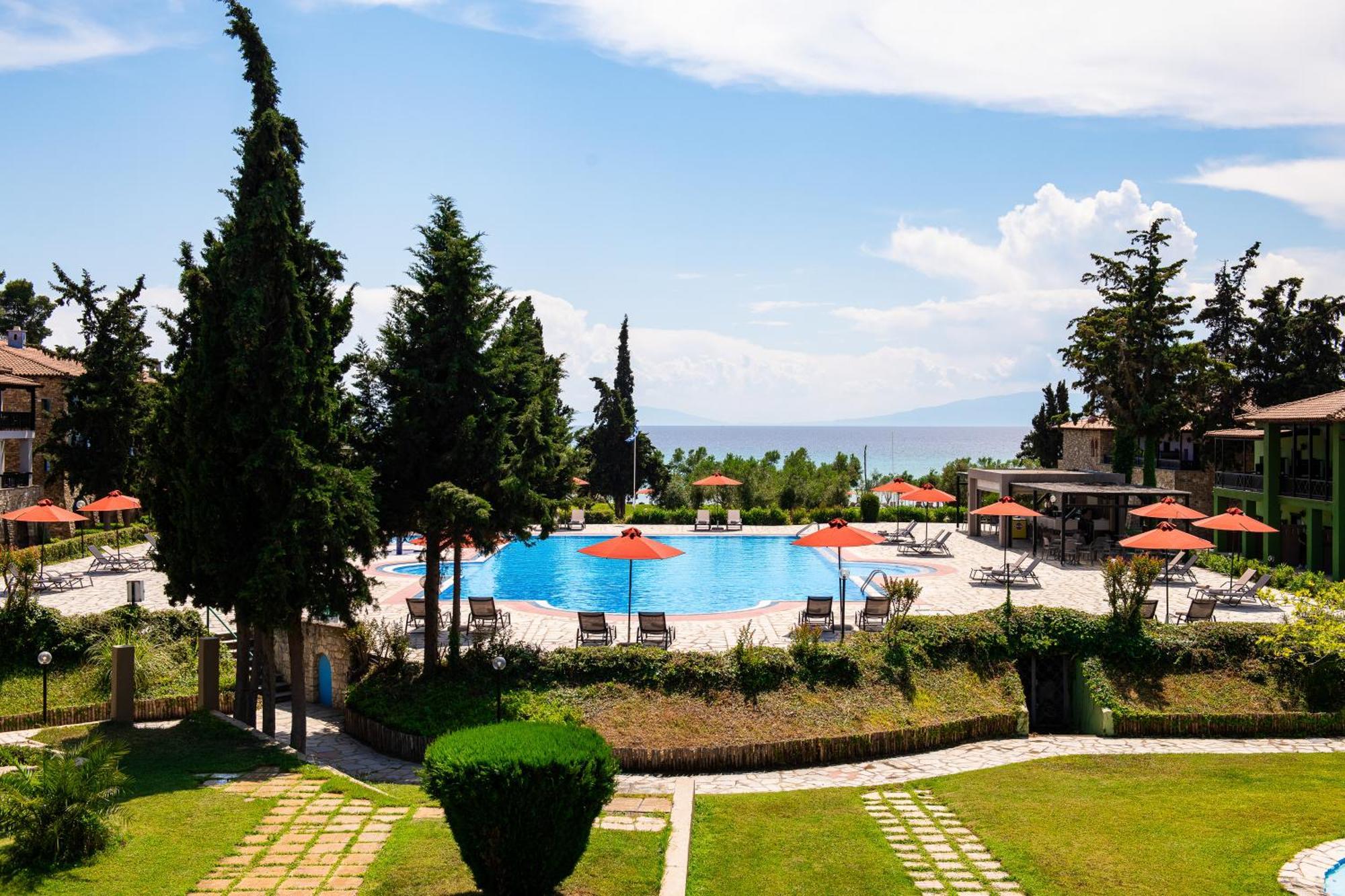 Simantro Resort Sani  Exterior foto The pool at the Athens Olympic Centre